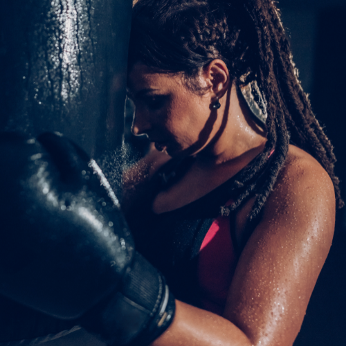 Muay Thai workouts improve cardiovascular fitness and reduce the risk of heart disease.